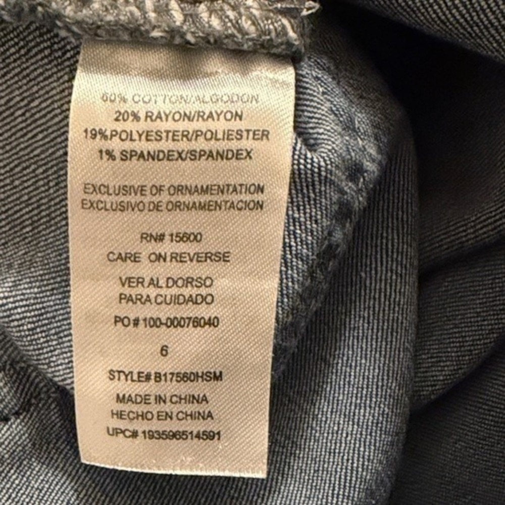 Democracy Seamless Ankle Skimmer Jeans Blue Distressed Raw Hem Size 6 B17560HSM - Picture 6 of 10